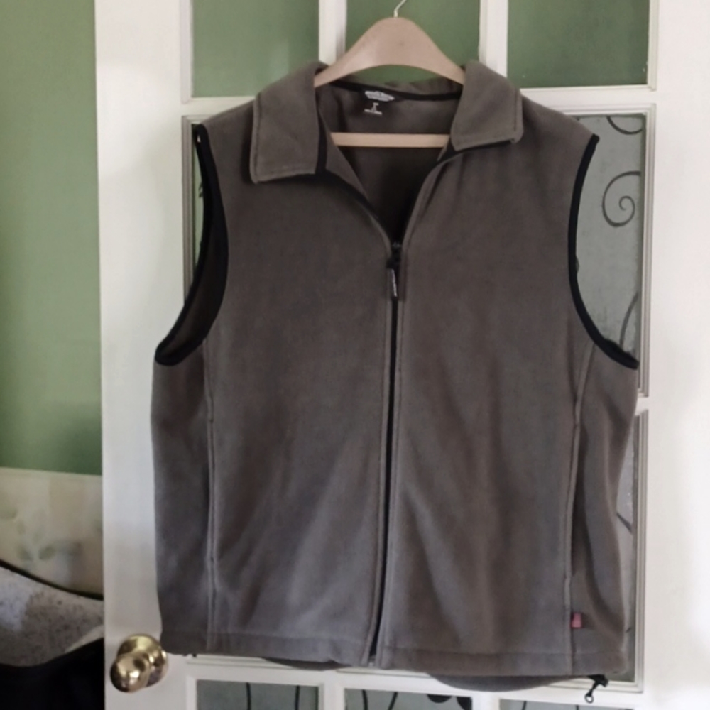Woolrich fleece Vest men's size large